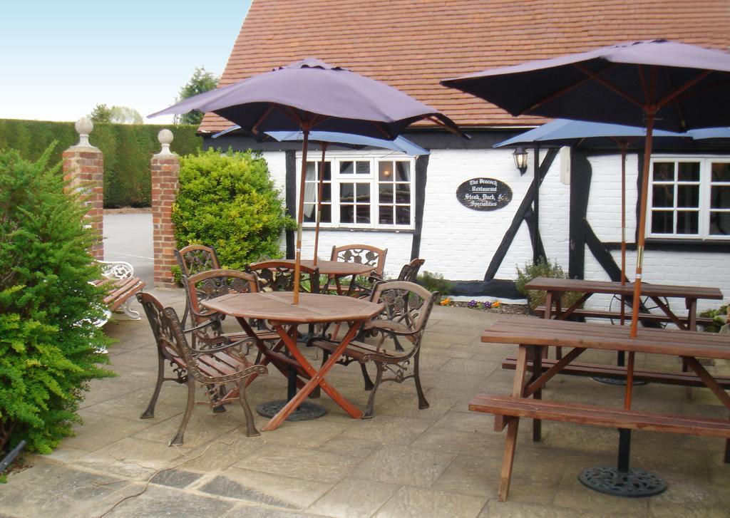 The Peacock Country Inn Chinnor Exterior foto