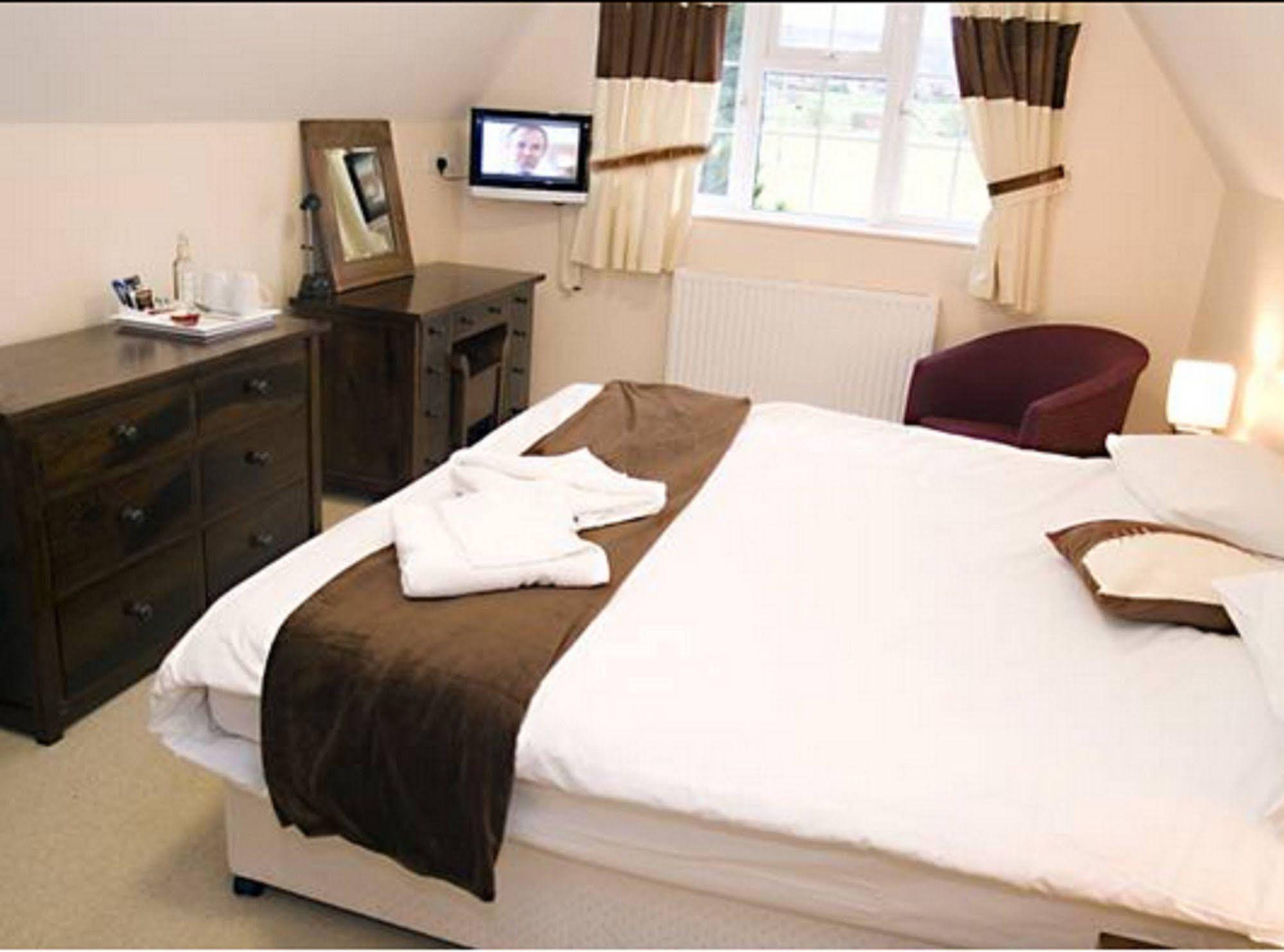The Peacock Country Inn Chinnor Exterior foto